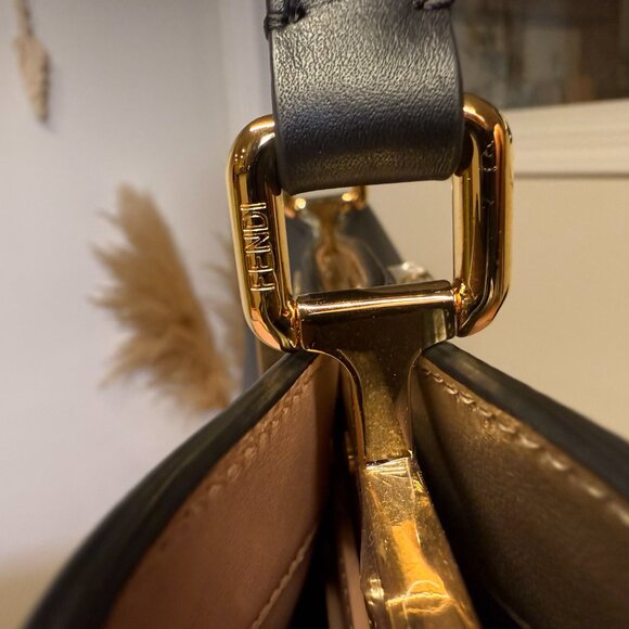 SOLD Fendi Peekaboo ISeeU Top-Handle – Noir / Rose / Tortora – Like New - Picture 11 of 13